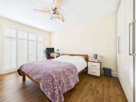 2 bedroom apartment to rent - Photo 4