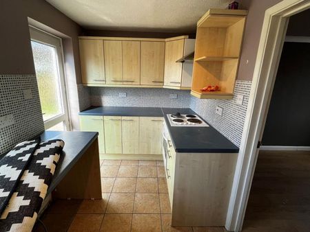 2 bedroom terraced house to rent - Photo 5