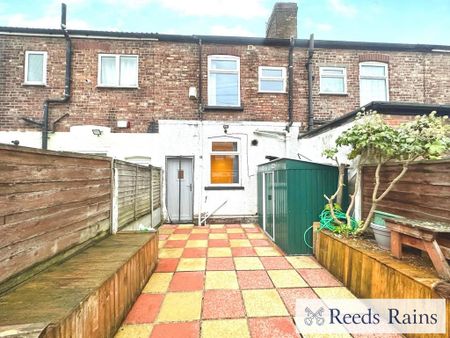 2 bedroom terraced house to rent - Photo 4