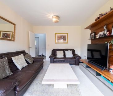 4 bedroom detached house to rent - Photo 6