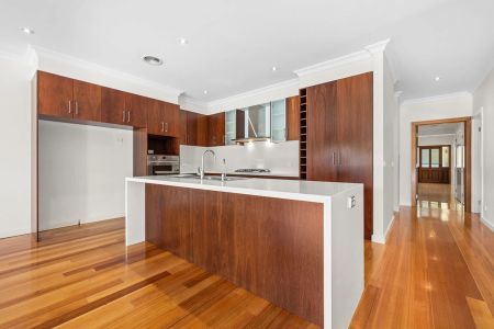 11 Raymond Street, Beaumaris. - Photo 2