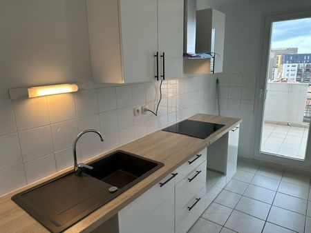 Appartement 3 pièces 69m2 MARSEILLE 5EME 1 130 euros - Photo 5