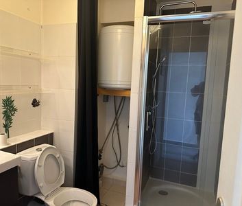 Location Appartement 2 pièces 36m² TOULON 83000 - Photo 2