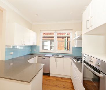 195 Sailors Bay Road (Near Euroka Street), Northbridge NSW 2063 - H... - Photo 1