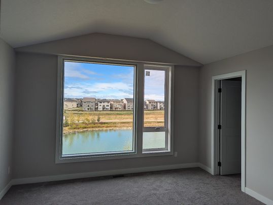 3105 - 55 Lucas Way Northwest, Calgary - Photo 1