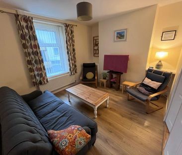 3 bedroom terraced house to rent - Photo 2