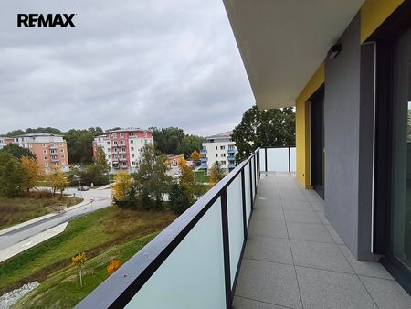 Pronájem bytu 3+kk 104 m² - Fotografie 2