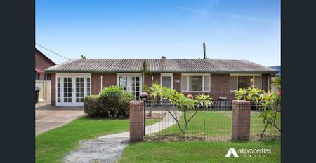 STUNNING FAMILY HOME IN THE HEART OF REGENTS PARK - Photo 3