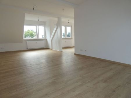 *** Charmante DG-Wohnung mit Dachbalkon sucht neue Bewohner! *** - Foto 2