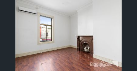 Be Close To The Action! - Photo 2