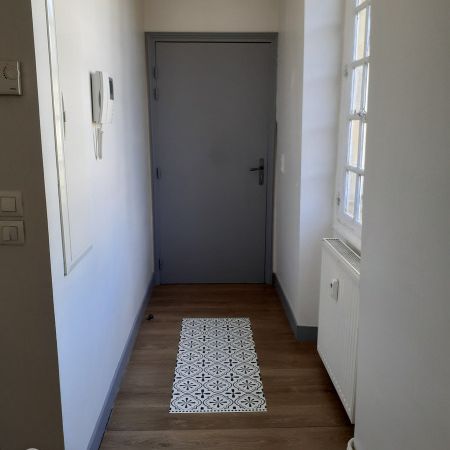 Loue Appartement à Centre Senlis Duplex 66 m² - Photo 1
