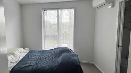 Modern, Sunny, Private and Fully Fenced Townhouse - Photo 2