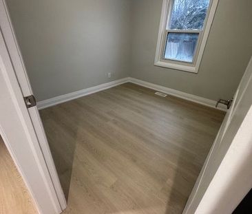 For Lease - 16 Almond Avenue, Whitby, Ontario - Photo 5