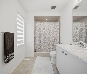 For Lease - 240 Velvet Way, Thorold, Ontario - Photo 5