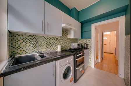 1 Bed Flat, Rosebank Avenue, HA0 - Photo 2