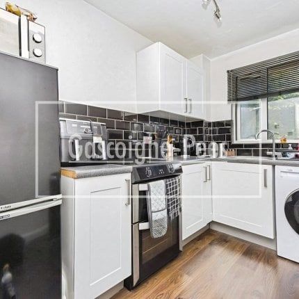 Elder Close, Guildford - Photo 1