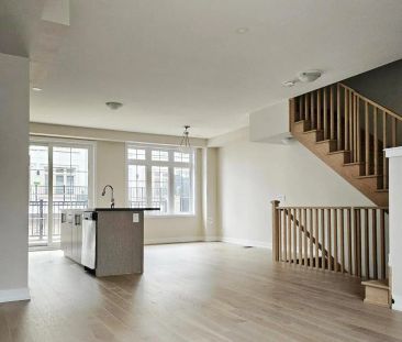 4 GUARDHOUSE CRESCENT - Photo 1