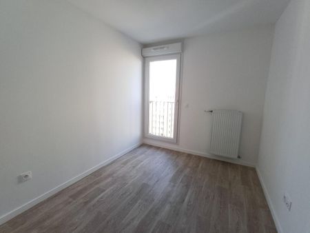 location Appartement T3 DE 65.8m² À BOBIGNY - Photo 2
