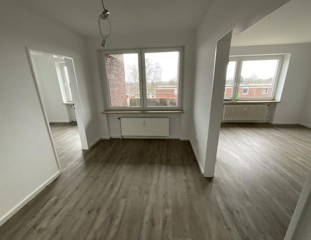 Großzügige 5-Zimmer-Wohnung mit Balkon in Bremervörde - Photo 1