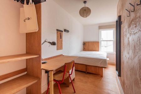 6 bedroom townhouse to rent - Photo 5