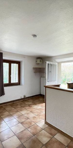 Location Appartement 2 pièces 31m² ST MARTIN D HERES 38400 - Photo 1