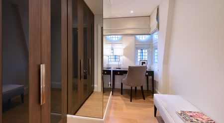 Two Bedrooms Apartment in Duke Street, Mayfair W1K - Photo 4