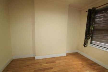 2 bed Mid Terraced House for Rent - Photo 2