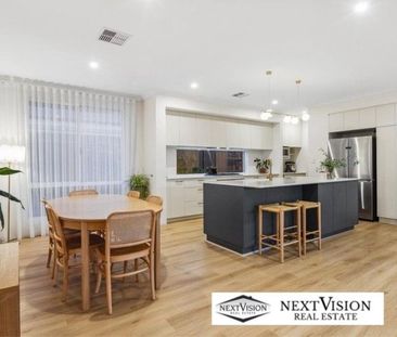 16 Topaz Way, Treeby - Photo 1