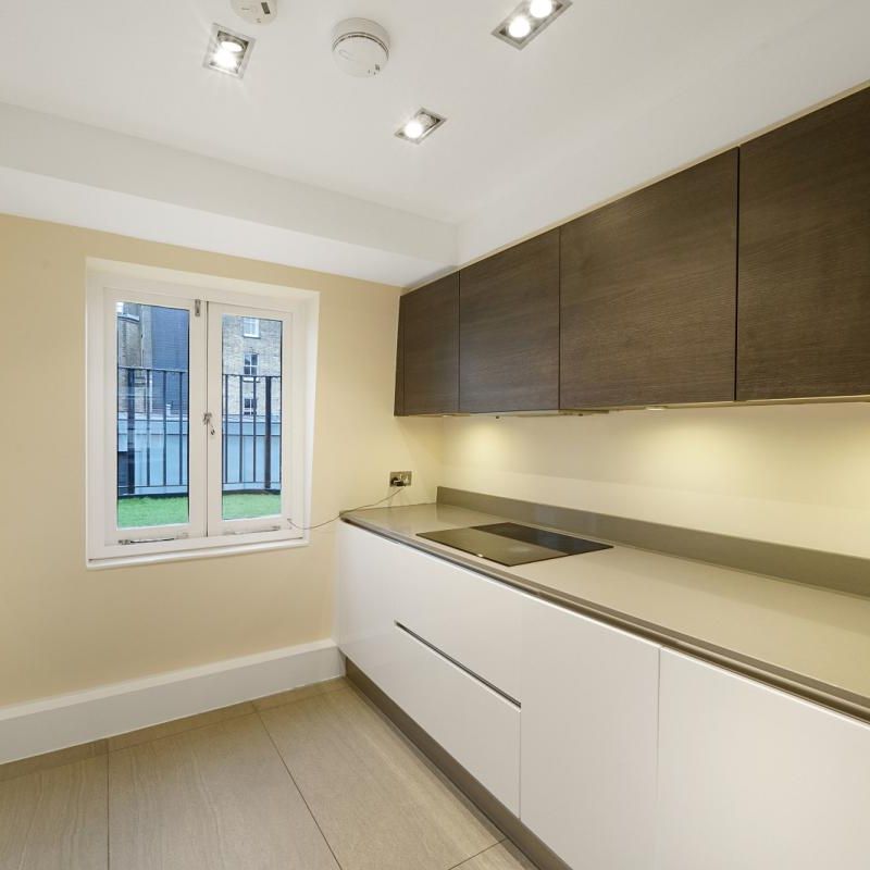 2 bedroom flat in Marylebone - Photo 1