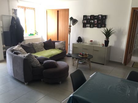 Location Maison 5 pièces 123m² CREVIN 35320 - Photo 2