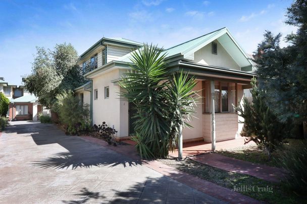 2/86 Railway Crescent, Williamstown - Photo 1
