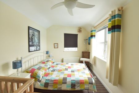 21A Bingham Street, Bangor, BT20 5DW - Photo 2