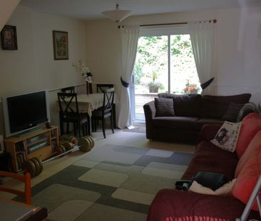 2 bed Semi-Detached - To Let - Photo 2
