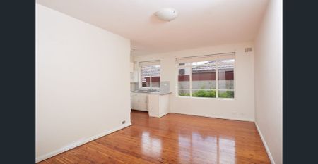 One bedroom apartment in an ideal location! - Photo 5