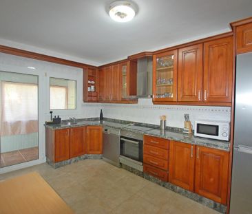 Chalet individual en urbanización de Alhaurín de la Torre – alh27jv2 - Photo 2