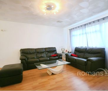 Greenfields, Maidenhead, SL6 - Photo 2