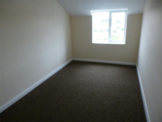 Park Lane, Kidderminster - Photo 1
