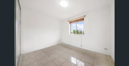 ELECTRICITY & WATER INCLUDED!! Airconditioned, Two Bedroom Granny Flat in Quiet Cul-de-sac! - Photo 3