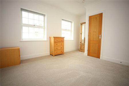 2 bedroom semi-detached house to rent - Photo 2