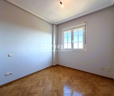 Piso en alquiler en Avenida de la Peseta, Buenavista, Carabanchel, ... - Photo 3