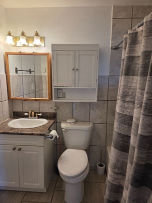 For Lease - 20336 Bathurst Street Unit# 2B, East Gwillimbury, Ontario - Photo 1