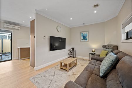 2/28 Mcnamara Avenue, Airport West VIC 3042 - Photo 5