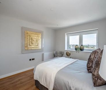 3 bedroom penthouse to rent - Photo 3