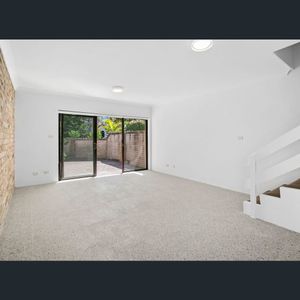 3/25 Pacific Street, Manly, NSW 2095 - Photo 2