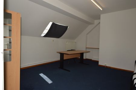 Budgetvriendelijke studentenkamer op toplocatie te hartje Geel. - Photo 2