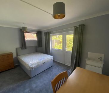 5 bedroom detached house to rent - Photo 6