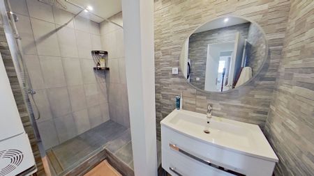 Location Appartement 4 pièces 87m² - Photo 5