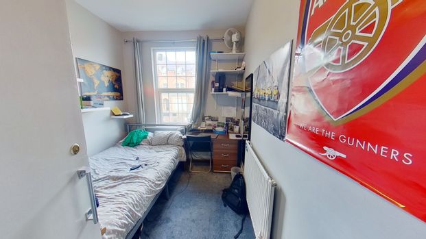 Claremont Villas, Hyde Park - Photo 1