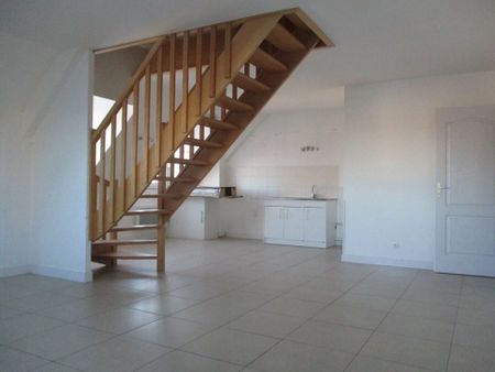 Location Appartement 4 pièces 86 m2 à Villers-Cotterêts - Photo 2