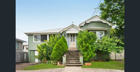 Charming 1-Bedroom Flat in the Heart of Coorparoo - Photo 5